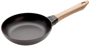 STAUB- POÊLE A FRIRE 24 CM MANCHE EN BOIS