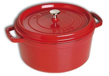 Cocotte ronde en fonte émaillée Staub cerise de 28cm