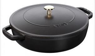 Sauteuse Chistera en fonte émaillée Staub noir mat de 24 cm.