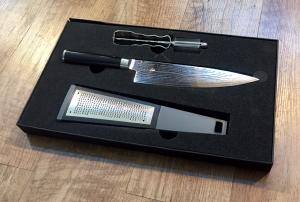 COFFRET KAI SHUN CLASSIC COUTEAU CHEF 20 CM + ÉPLUCHEUR SELECT I & ZESTEUR