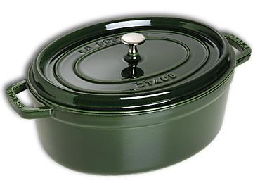 Cocotte ovale en fonte émaillée Staub basilic de 29 cm